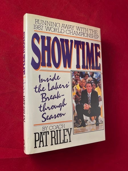 Item #5635 Showtime: Inside the Lakers' Break-through Season (SIGNED 1ST). Pat RILEY.