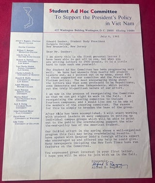 Item #9520 1965 Student Ad Hoc Committee To Support the President's Policy in Viet Nam [PRO...